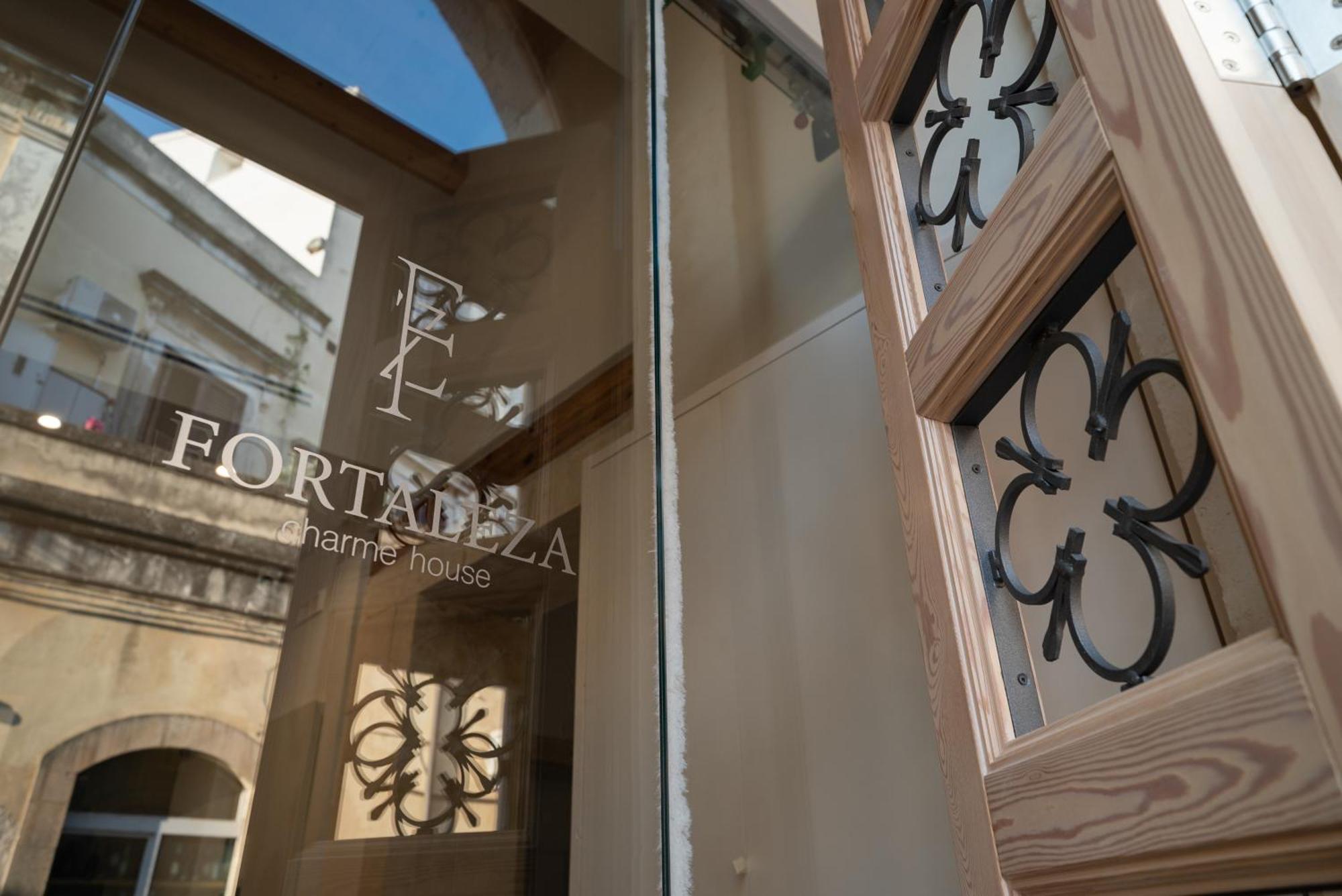 Fortaleza Charme House Syracuse Exterior photo
